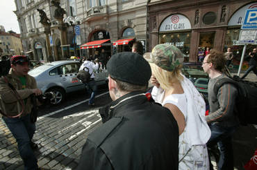Exkluzivní fotografie Paris Hilton v Praze Exkluzivní fotografie Paris Hilton v Praze